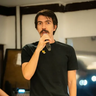 Edu Santos