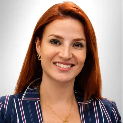Lara Prade